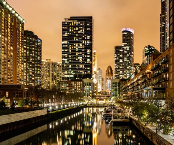 chicago-city-illuminated-buildings-in-the-evening-2024-12-07-16-22-48-utc-1.jpg